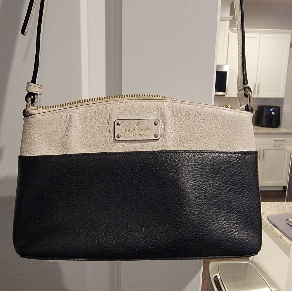 Kate Spade New York Women's Crossbody Bag